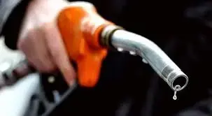 مجلس برای گرانی بنزین به رئیسجمهور نامه نوشت / افزایش قیمت سوخت غیرقابل قبول است