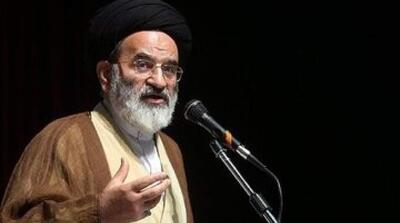 عضو شورای سیاستگذاری ائمه جمعه: بند ناف اروپا به تنگه هرمز وصل است/ درود بر زنان با حجاب در خیابان حاضر شدند؛ هم خانه را اداره می کنند هم خیابان را - مردم سالاری آنلاین