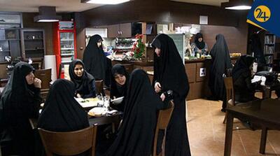 کافههای مذهبی و جامعه دوپاره ایران | جدال دو سبک زندگی برای تصاحب فضای عمومی - مردم سالاری آنلاین