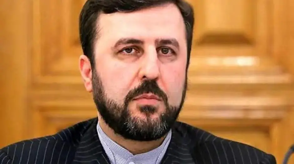 منشأ آلودگی نفتی سواحل قشم تجاوز نظامی خارجی است - مردم سالاری آنلاین