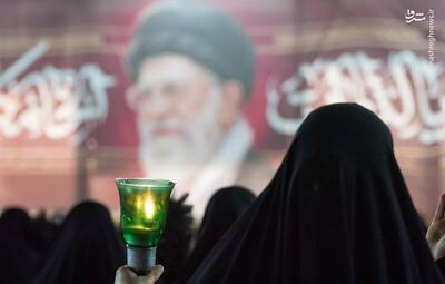  عکس/ آیین لاله گردانی شهادت امام رضا(ع) در حرم شاهچراغ