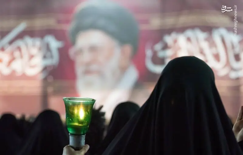 عکس/ آیین لاله گردانی شهادت امام رضا(ع) در حرم شاهچراغ