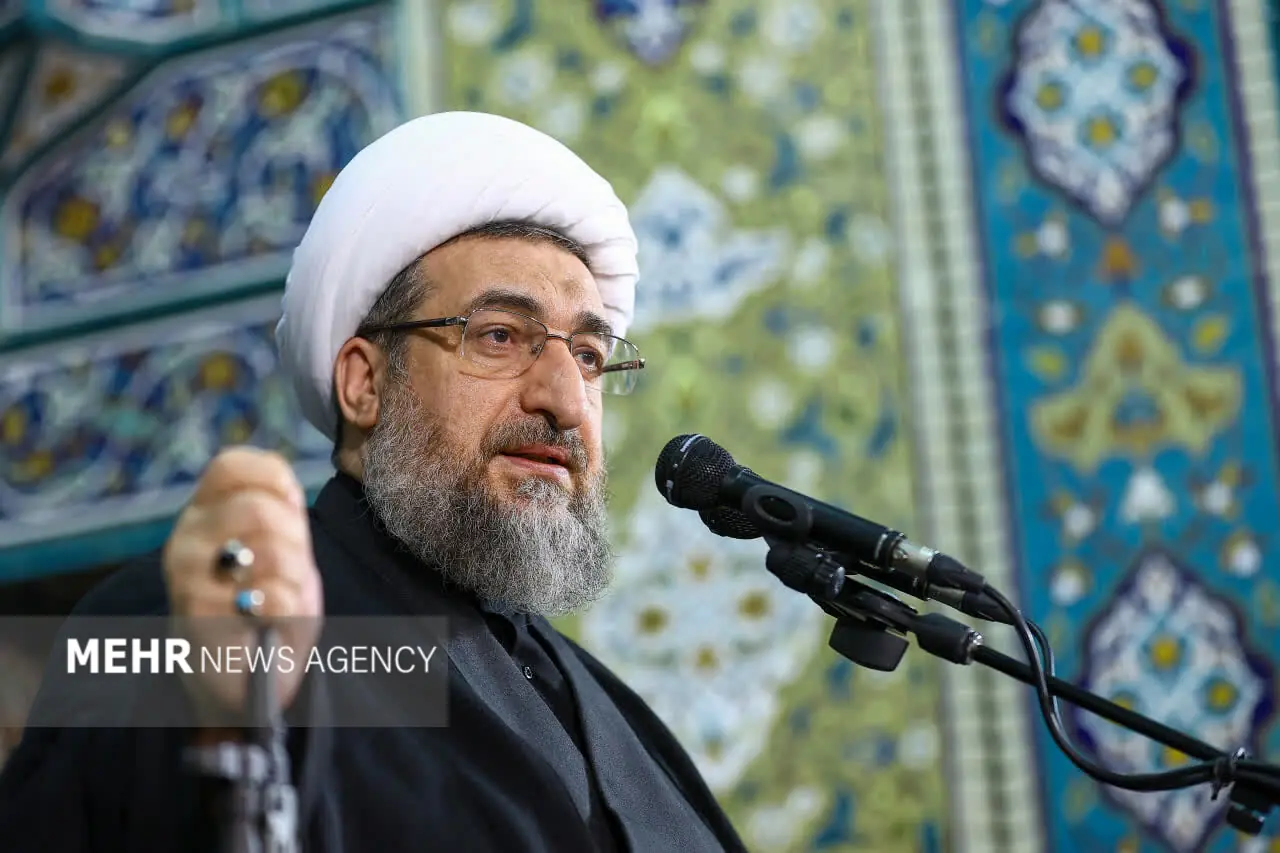 امام جمعه تبریز: افزایش قیمت سوخت بدون تقویت زیرساختها قابل قبول نیست