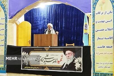 امام جمعه ایرانشهر: هزینه تسلیم بیشتر از مقاومت است