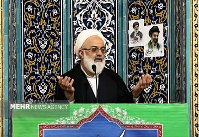  امام جمعه آرادان: اتحاد در سایه ولایت مسیر پیروزی نهایی است