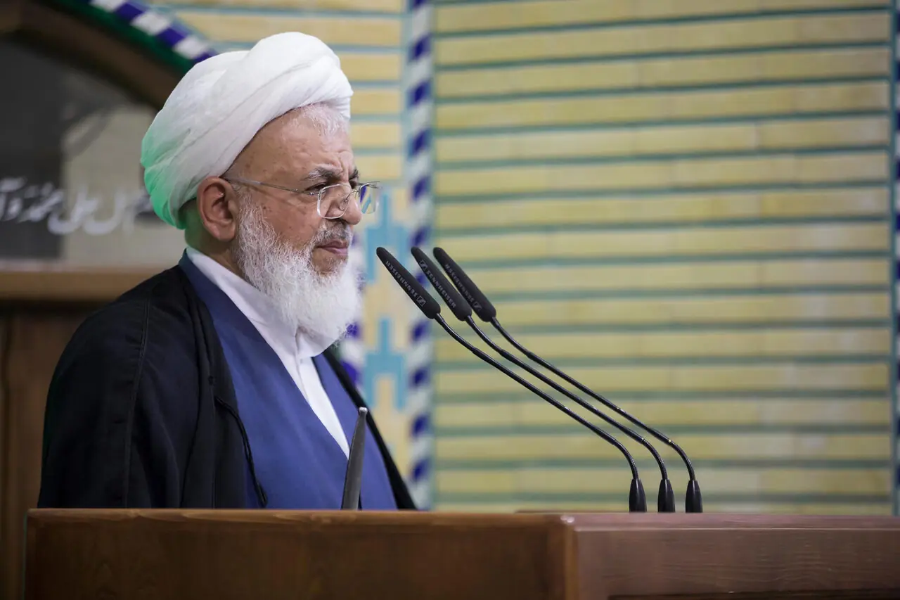 ایستادگی و باور قلبی ملت، رمز پیروزی ایران در آوردگاه نبرد است