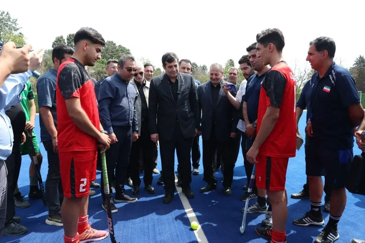 دنیامالی: توسعه زیرساختهای هاکی را دنبال میکنیم - پارس فوتبال