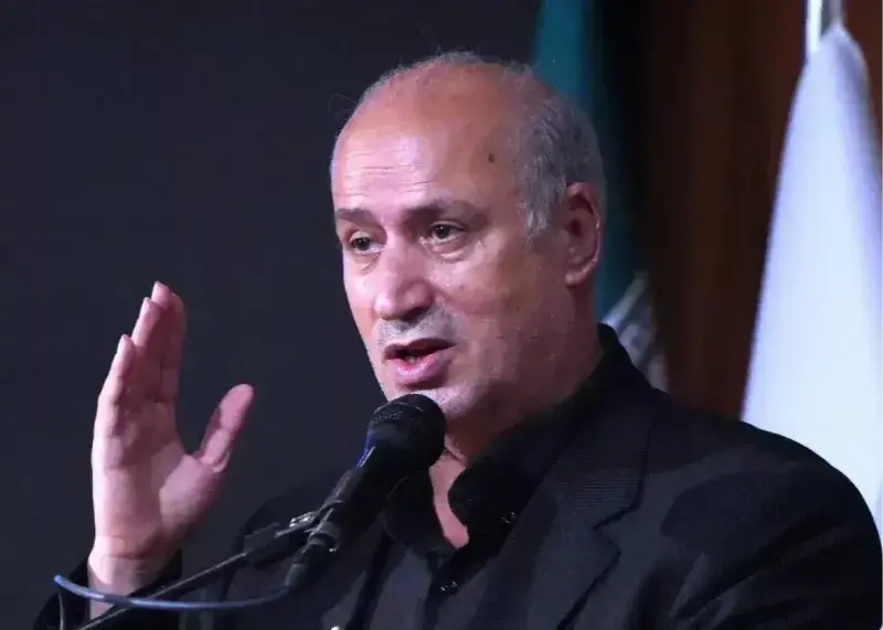 فیلم ؛ اعلام پاداش ۷۰ میلیاردی قلعهنویی توسط مهدی تاج به سبک مهران مدیری