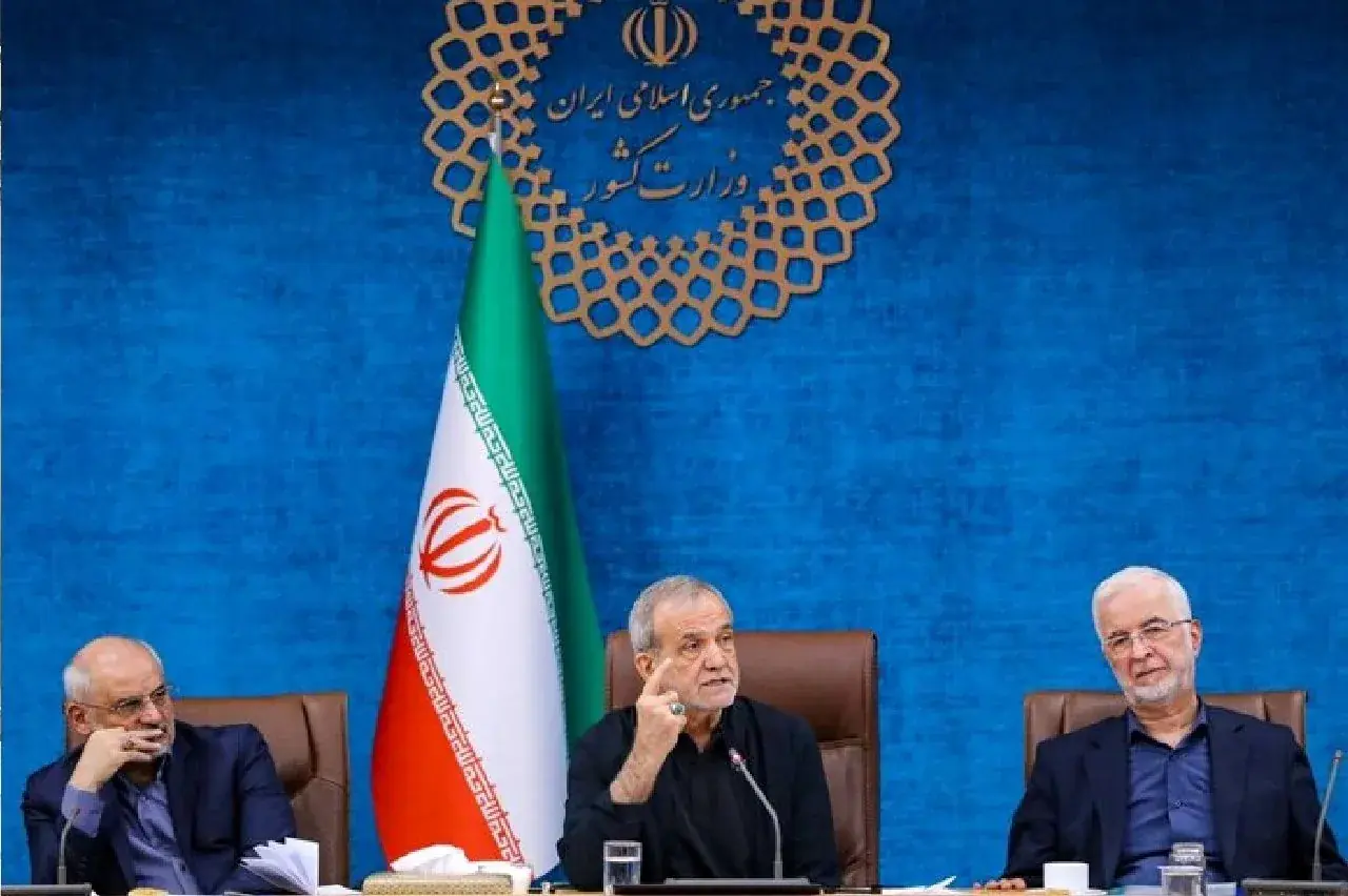 گزیده نشست پزشکیان با فعالان سیاسی امشب پخش میشود