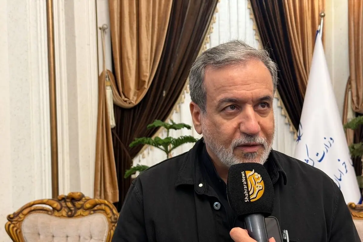 عراقچی: هنوز هیچ تصمیمی برای آغاز دوباره مذاکره با آمریکا نگرفتهایم | «آتشبس ۶۰ روزه» وجود نداشت و فقط قطر و پاکستان پیام ردوبدل میکنند + ویدئو