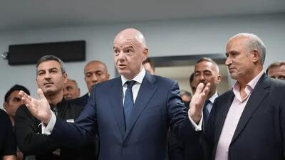 رئیس فیفا چرخشی میشود