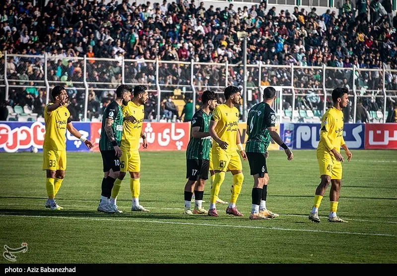 زورآزمایی خیبر خرمآباد و فجر سپاسی در نخستین ایستگاه لیگ - تسنیم