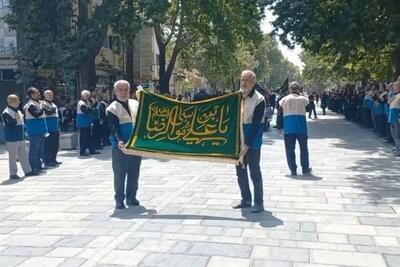  پخت 2 هزار قرص نان و خدمت همدانی‌ها در دارالشفای حرم امام رضا(ع) - تسنیم