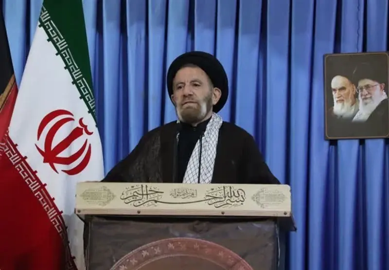  انتقاد امام جمعه خرم‌آباد از تغییر قیمت‌ها/ مردم توان خرید ندارند! - تسنیم