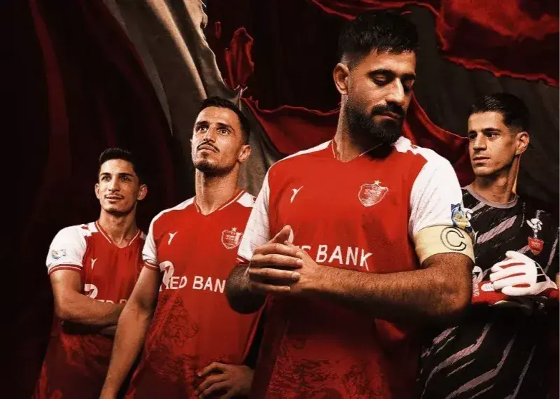 شیر و خلیج فارس، رونمایی از پیراهن پرسپولیس!
