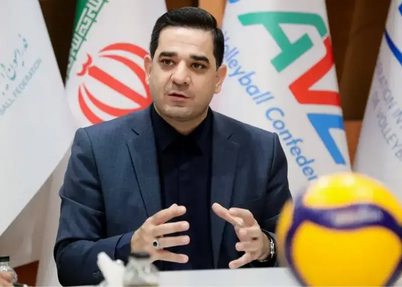 آب پاکی رئیس روی دست مدعیان ایرانی جانشینی پیاتزا
