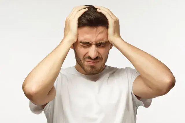 چرا بعد از بیدار شدن سردرد داریم؟