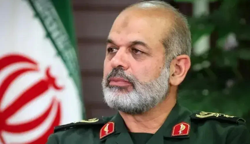 فرمانده کل سپاه: مسلحترین ارتش تاریخ جهان را به زانو در آوردیم