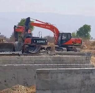 بازسازی فوقسریع پلهای تخریبشده بندرعباس