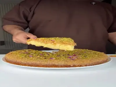 کیک شعریه کافی شاپی