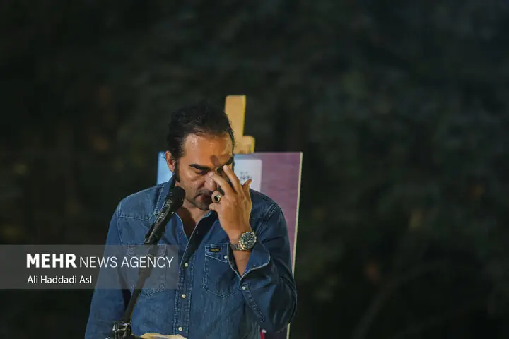رضا یزدانی با «ساعت فراموشی» به تئاتر میآید