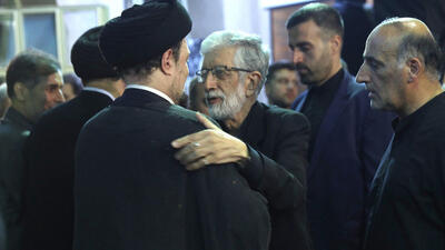  سید حسن در آغوش حدادعادل/ گپ و گفت ناطق نوری و حدادعادل شکار عکاسان شد