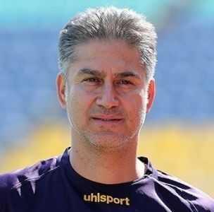  بمب جدید درباره رامین رضاییان؛ پای جذب ستاره استقلال دوباره به میان آمد / «رامین بازیکن مورد علاقه من است»؛ جزئیات مذاکرات برای جذب رضاییان / آینده ستاره آبی ها چه می شود؟