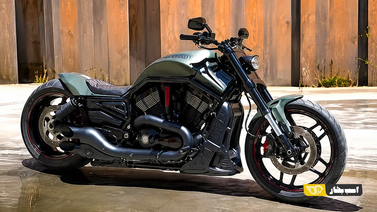 هارلی دیویدسون V-Rod 260 Army؛ وقتی یک موتور عضلانی لباس نظامی میپوشد