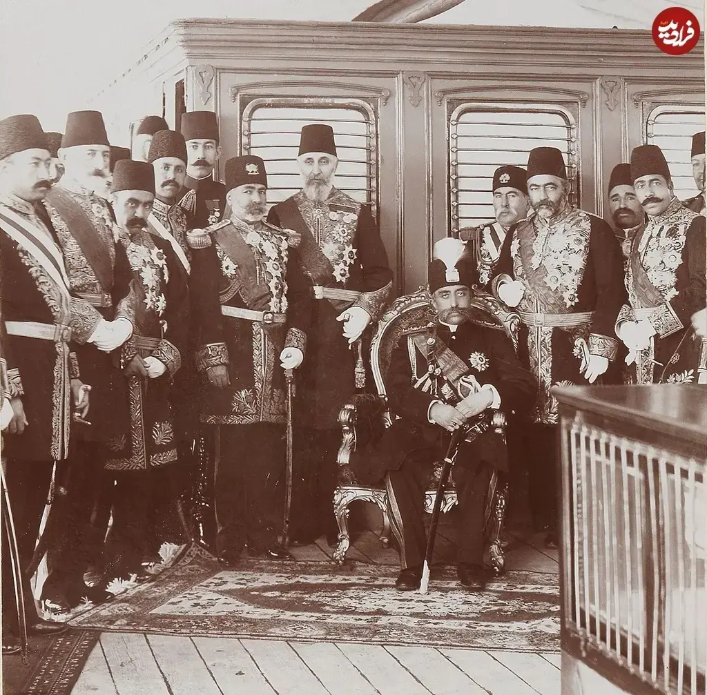 عکس یادگاری مظفرالدین شاه در دربار عثمانی