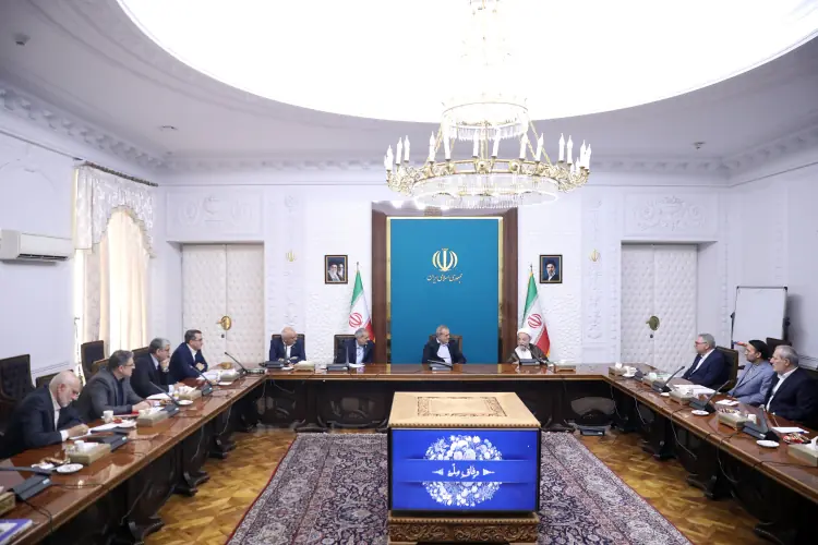 پزشکیان: انحلال یا ادغام نهضت سوادآموزی، نیازمند بررسی عمیق و مبتنی بر تجارب موفق جهانی است