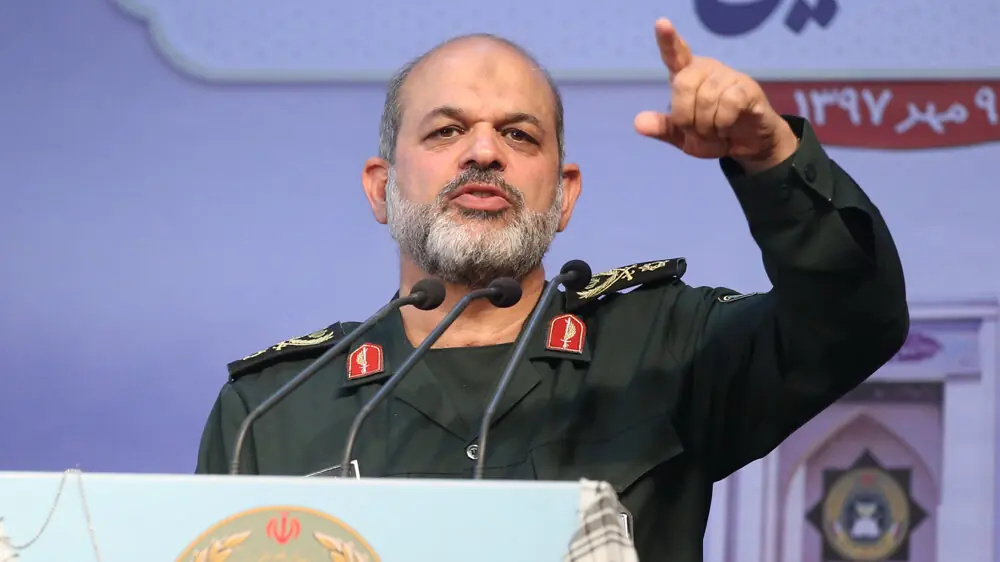 فرمانده کل سپاه: مسلحترین ارتش تاریخ را به زانو در آوردیم