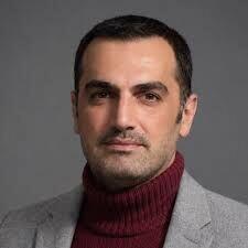 چرا کورش سلیمانی از مدیریت تئاتر برکنار شد؟