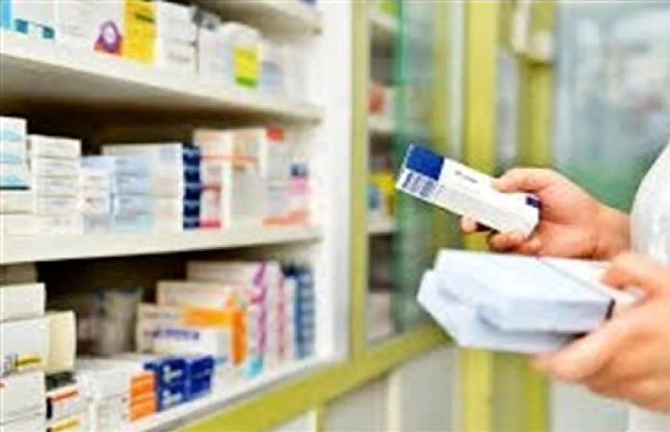 پشت پرده حذف قیمت از روی جعبه داروها چیست؟