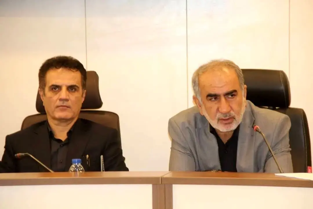 تأکید فرماندار بر افزایش اعتبارات و تقویت زیرساختهای درمانی، آموزشی، آبی و ورزشی