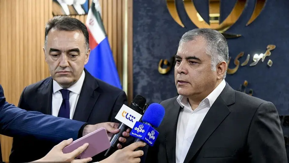 ایران و تاجیکستان برای تأمین سوخت و نفت خام گفتوگو میکنند