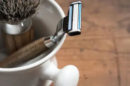 شیوه تیز کردن تیغ ژیلت