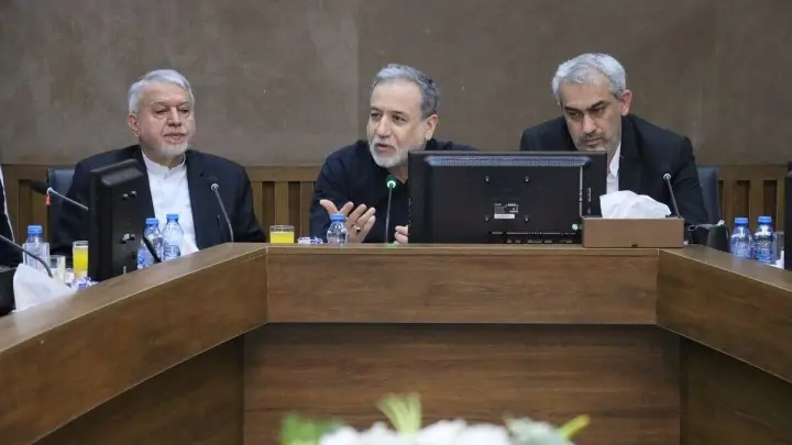 عراقچی: بسیاری از مسایل ایران و کشورهای همسایه می توانند در سطح استان سریع تر از پایتخت حل شوند
