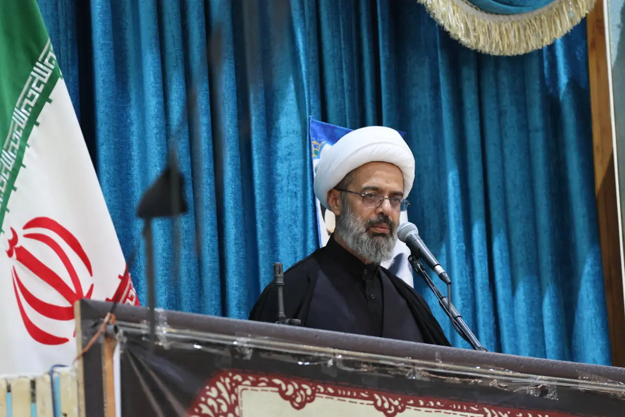 مردمداری، صیانت از بیتالمال و وحدت از ویژگیهای برجسته رهبر شهید بود