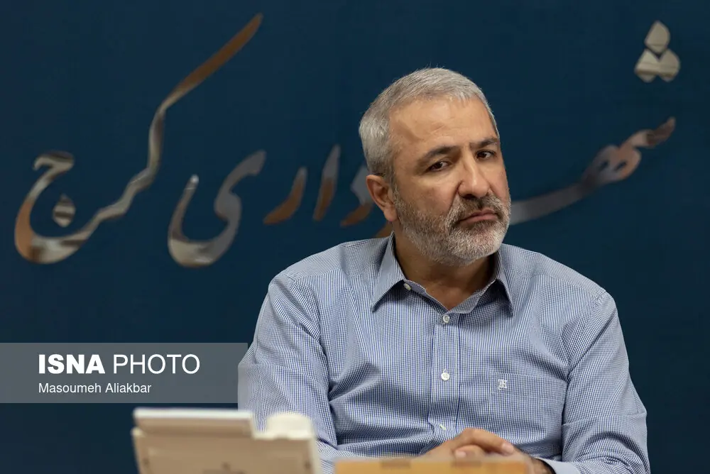  شهردار کرج: مدیران مناطق باید حداقل ۴۰ واحد صنفی مزاحم معرفی کنند