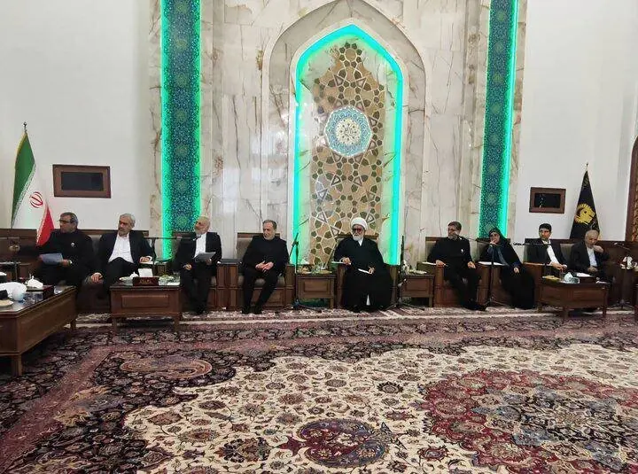 تصویب ۹ طرح تسهیل سفر زائران خارجی به مشهد در کارگروه امام رضا به ریاست عراقچی