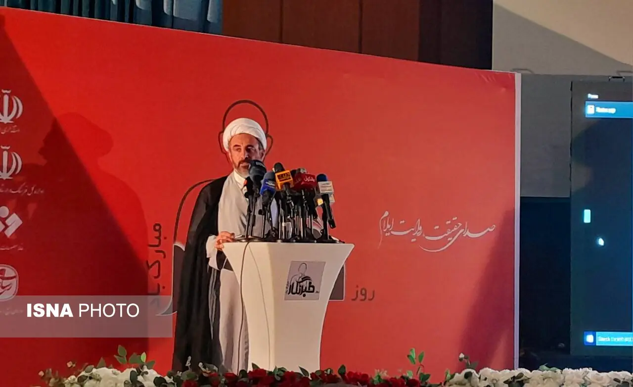 امامجمعه ایلام: خبرنگاران ارکان مهم جهاد تبییناند؛ باید صدای این قشر را شنید