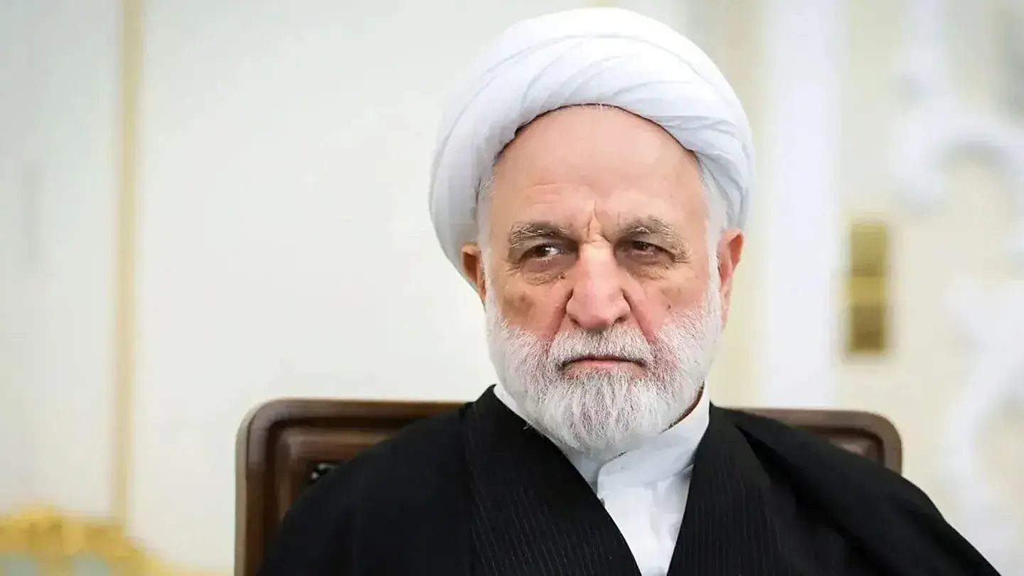 چکمه استکبار هرگز بر تنگه هرمز نخواهد سایید