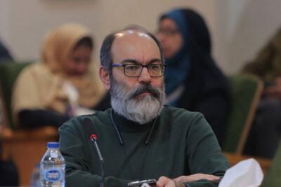  سینماگر ما حوزه نظری را قبول ندارد/ حوزه نظری با تحقیر به سینما نگاه می‌کند