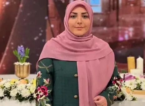 ببینید | مزاحمت برای المیرا شریفیمقدم در برنامه زنده
