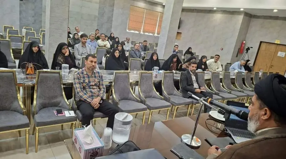 برگزاری دوره «بصیرت» ویژه مدیران مدارس شهرکهای مسکونی ارتش - مردم سالاری آنلاین