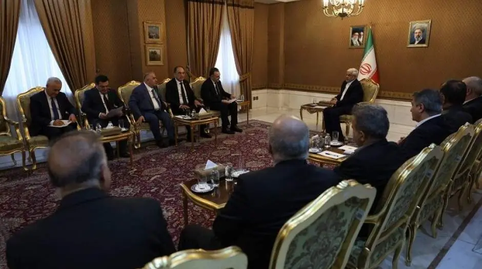 عارف پیشنهاد تشکیل اتحادیه کشورها و مناطق فارسیزبان را مطرح کرد - مردم سالاری آنلاین