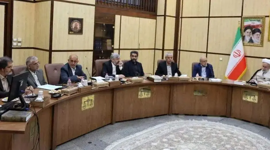 ملت ایران ۴۷ سال است با طرد بیگانگان، اداره کشور را به فرزندان خود سپرده است - مردم سالاری آنلاین