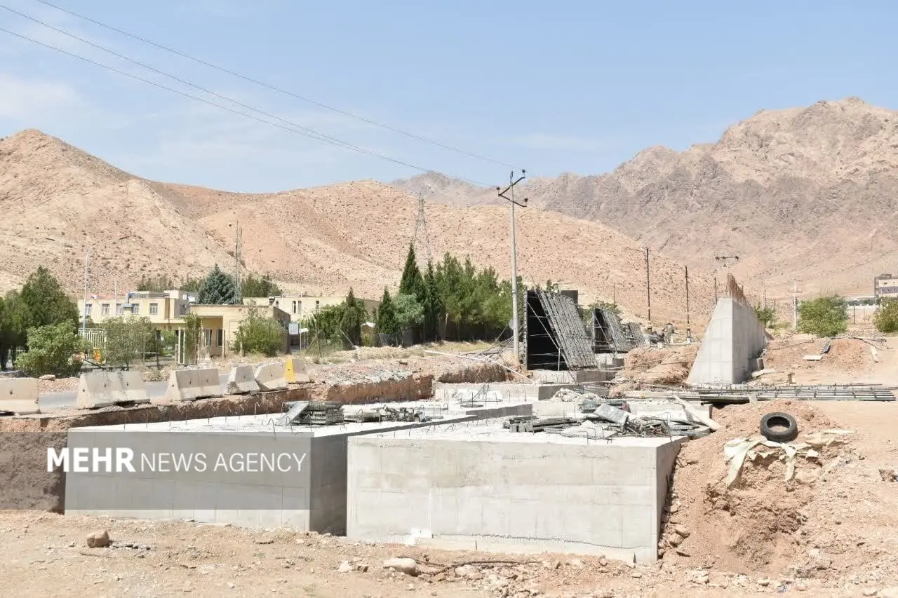 تقاطع غیرهمسطح بیمارستان ۱۵ خرداد مهدیشهر به پیشرفت ۳۸ درصدی رسید