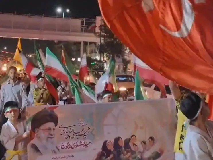 کاروان پیاده ورزشکاران یزدی در شب ۱۶۸ تجمعات شبانه