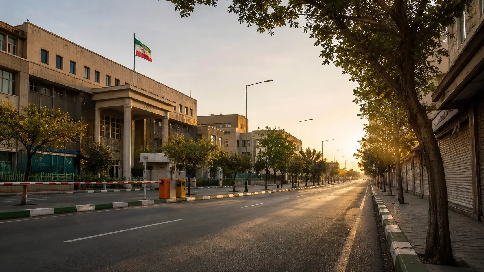 خبر فوری برای کارمندان؛ فردا یکشنبه ۲۵ مرداد ۱۴۰۵ تعطیل نیست و هنوز هیچ استانی تعطیل یا دورکار اعلام نشده اما گرمای شدید در ۹ استان و هشدار وضعیت قرمز، سناریوی تعطیلی ناگهانی را قوت بخشیده است؛ آیا ستاد بحران تصمیم غافلگیرکنندهای میگیرد؟ (۲۴ مرداد ۱۴۰۵)